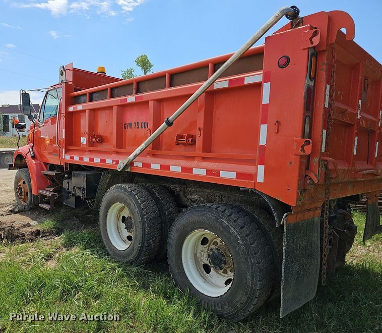 image for item DN8585 2003 Sterling LT7500  dump truck