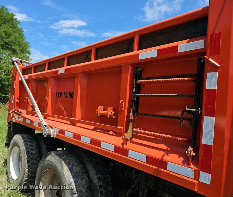 image for item DN8585 2003 Sterling LT7500  dump truck
