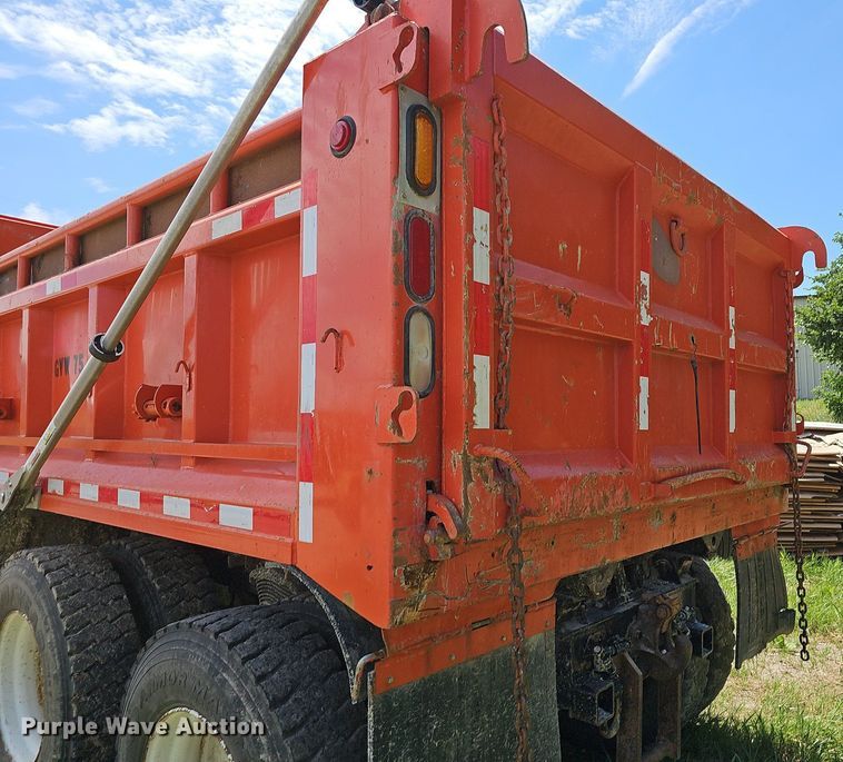 image for item DN8585 2003 Sterling LT7500  dump truck