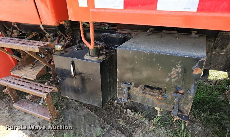 image for item DN8585 2003 Sterling LT7500  dump truck