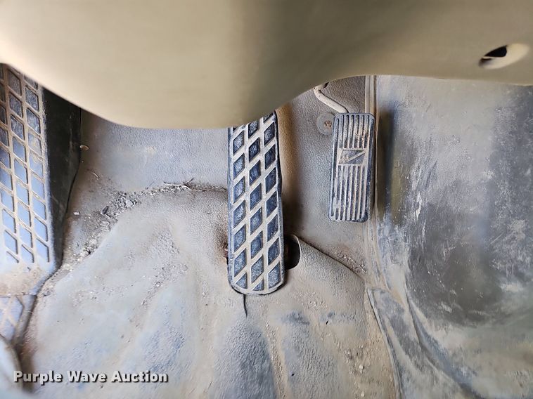 image for item DN8585 2003 Sterling LT7500  dump truck