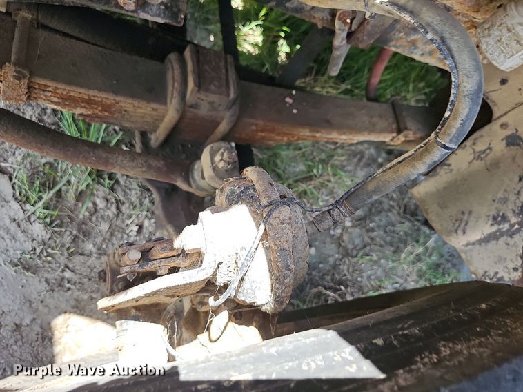 image for item DN8585 2003 Sterling LT7500  dump truck