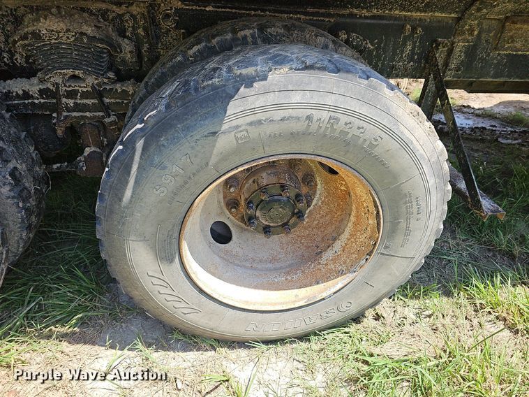 image for item DN8585 2003 Sterling LT7500  dump truck