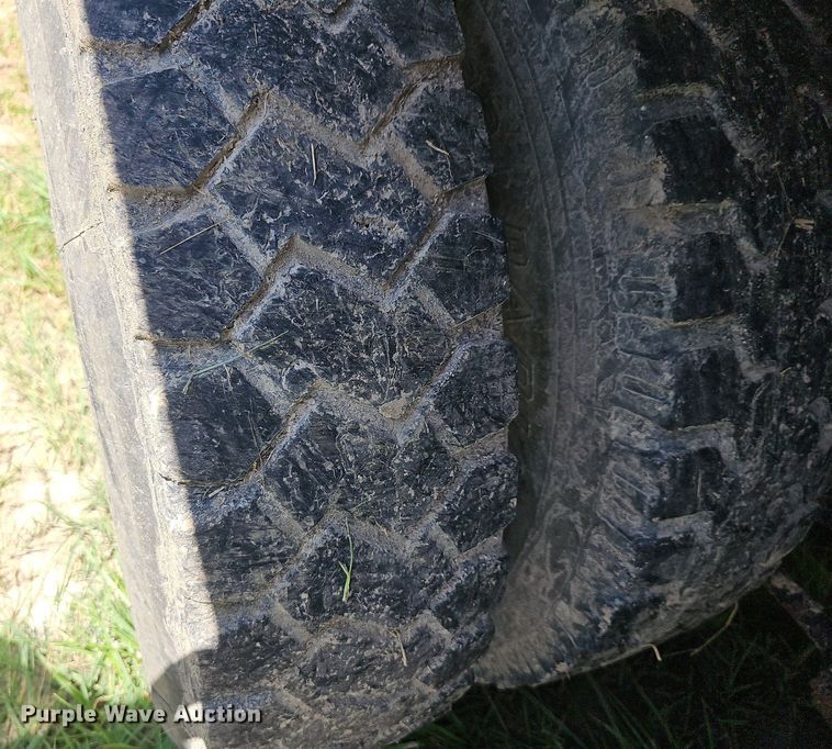 image for item DN8585 2003 Sterling LT7500  dump truck