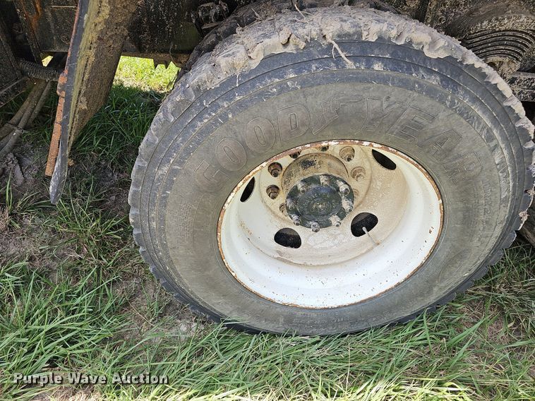 image for item DN8585 2003 Sterling LT7500  dump truck