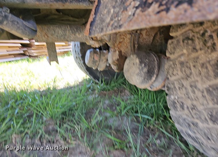 image for item DN8585 2003 Sterling LT7500  dump truck