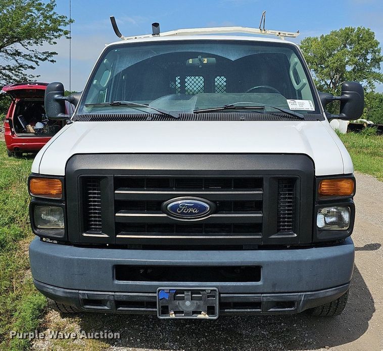 image for item DN8610 2012 Ford E350 Super Duty  van