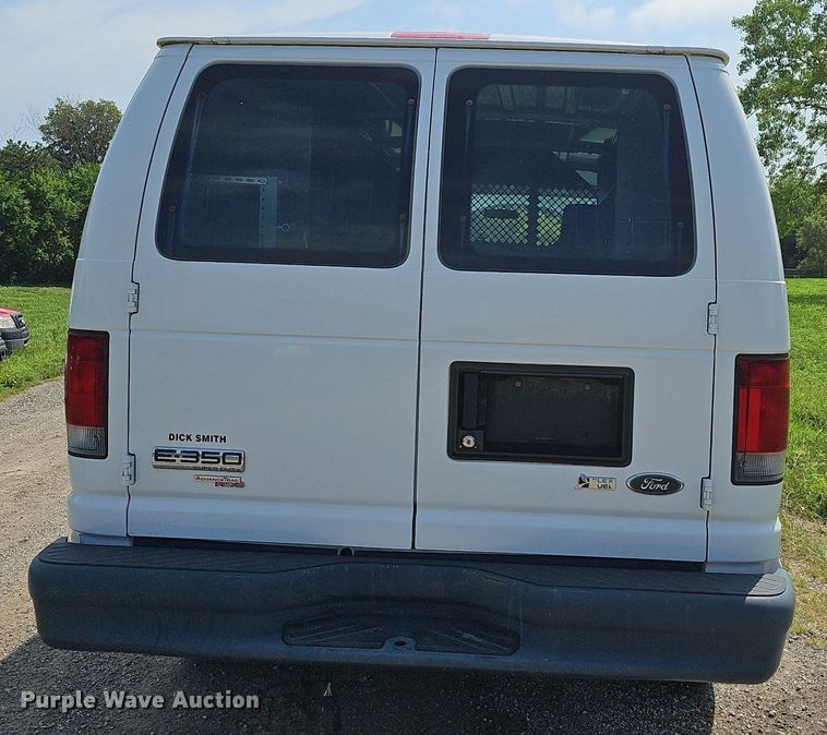 image for item DN8610 2012 Ford E350 Super Duty  van