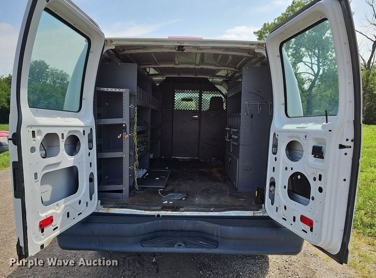 image for item DN8610 2012 Ford E350 Super Duty  van