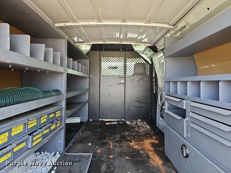 image for item DN8610 2012 Ford E350 Super Duty  van