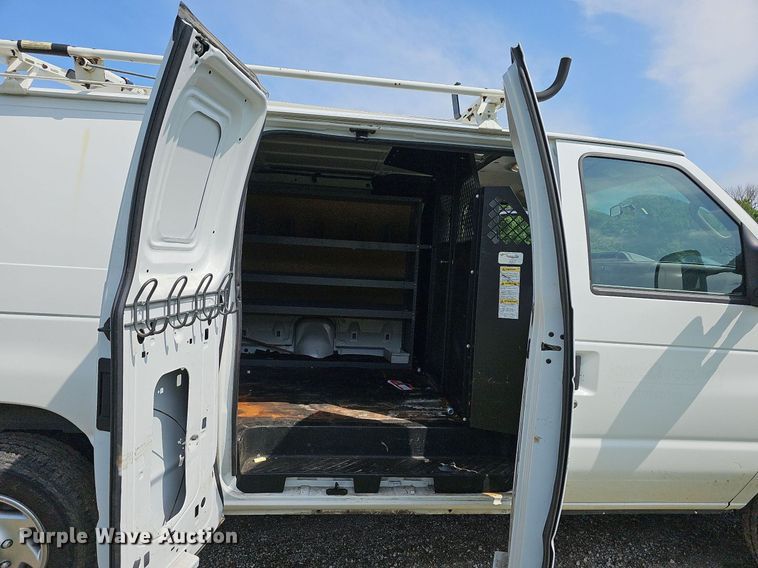image for item DN8610 2012 Ford E350 Super Duty  van
