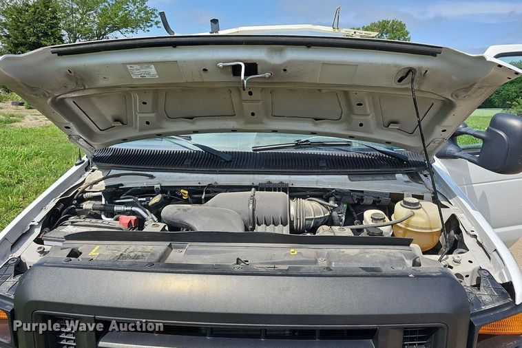 image for item DN8610 2012 Ford E350 Super Duty  van