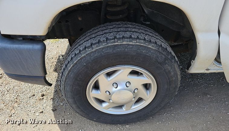 image for item DN8610 2012 Ford E350 Super Duty  van