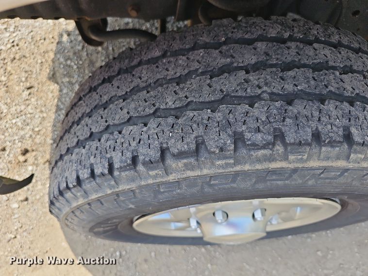 image for item DN8610 2012 Ford E350 Super Duty  van