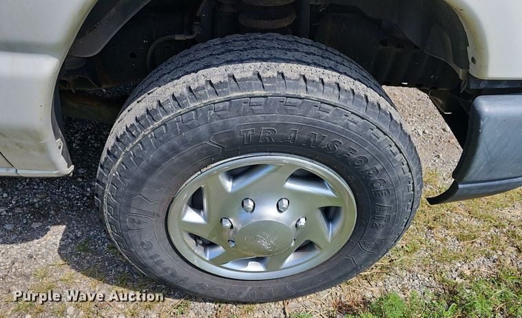 image for item DN8610 2012 Ford E350 Super Duty  van