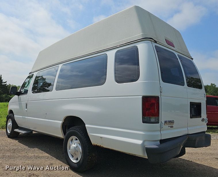 image for item DN8612 2007 Ford E350 Super Duty XL  van