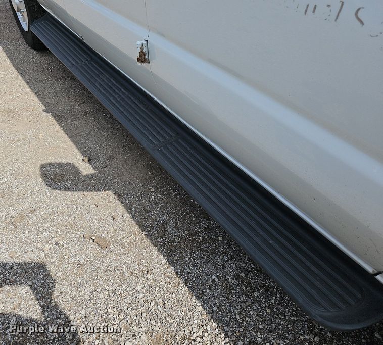 image for item DN8612 2007 Ford E350 Super Duty XL  van