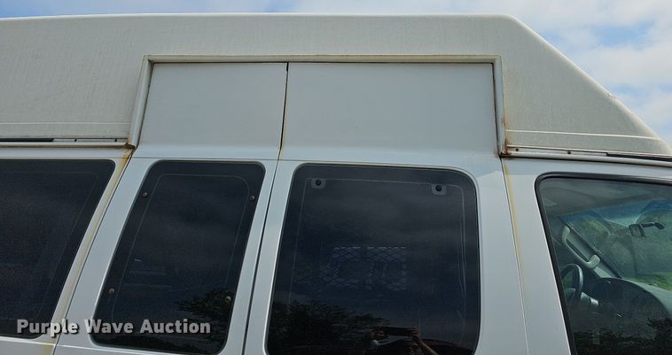 image for item DN8612 2007 Ford E350 Super Duty XL  van