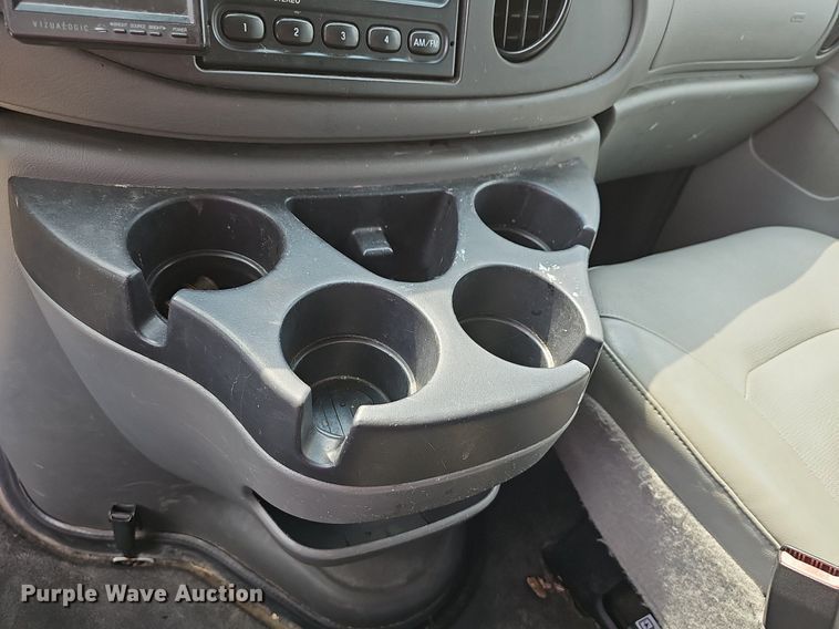 image for item DN8612 2007 Ford E350 Super Duty XL  van