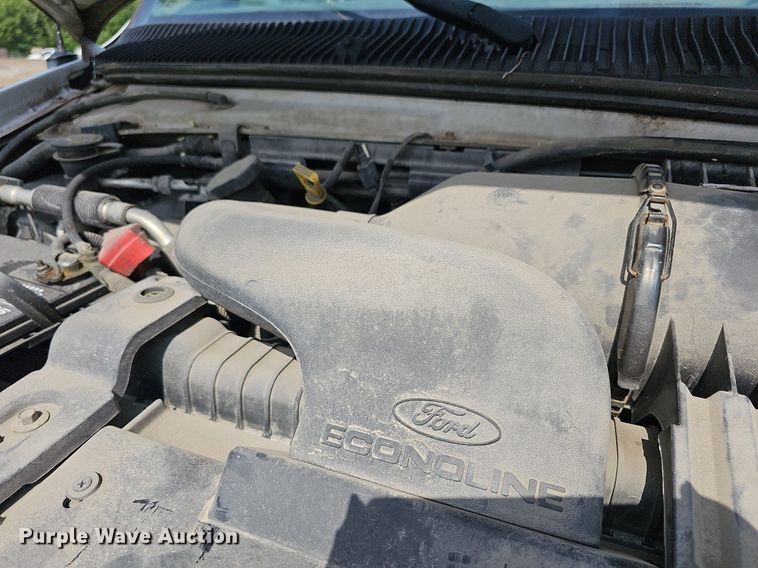 image for item DN8612 2007 Ford E350 Super Duty XL  van