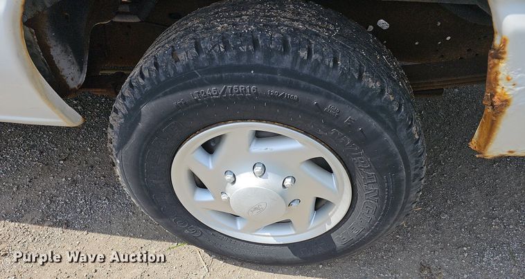 image for item DN8612 2007 Ford E350 Super Duty XL  van