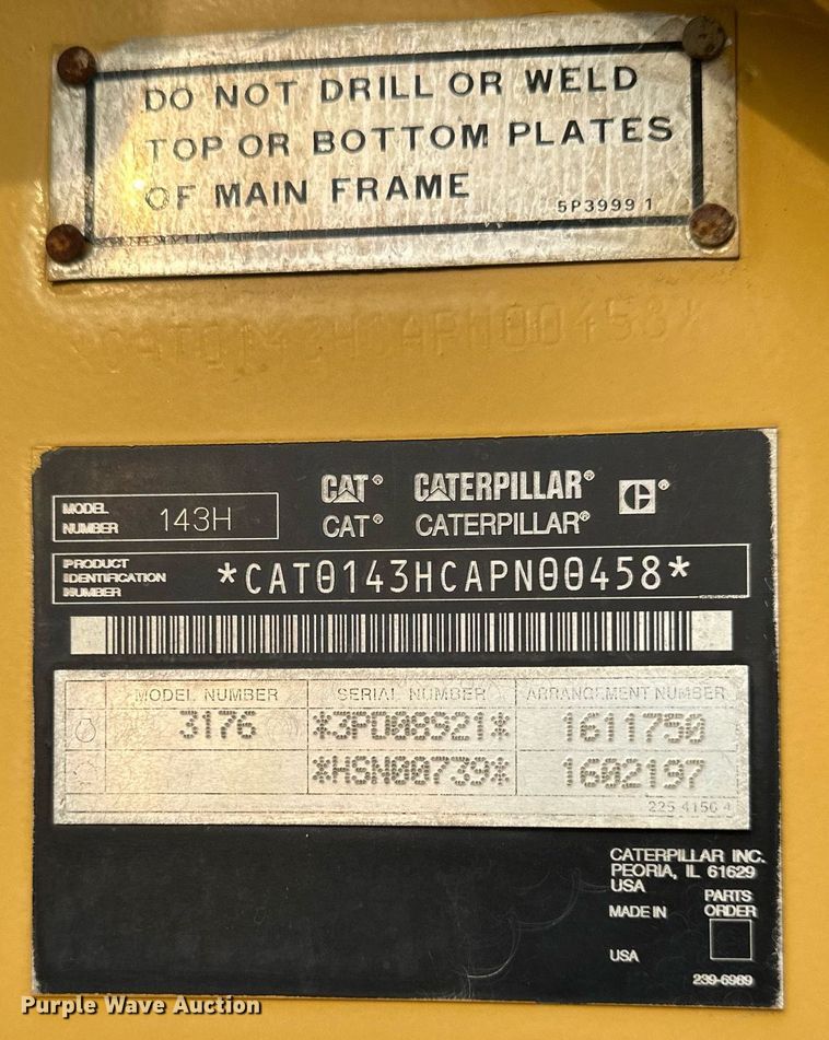 image for item DO5110 2004 Caterpillar 143H  motor grader