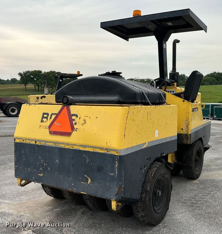 image for item DO5111 Bomag BW11RH  pneumatic roller