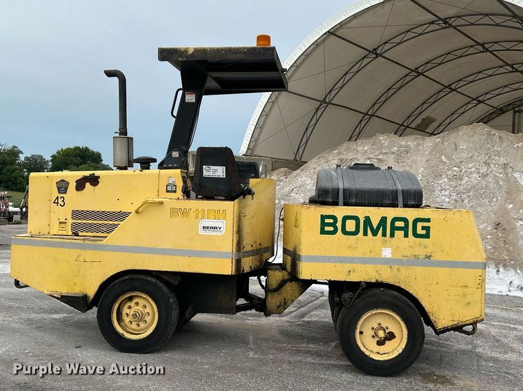 image for item DO5112 Bomag BW11RH  pneumatic roller