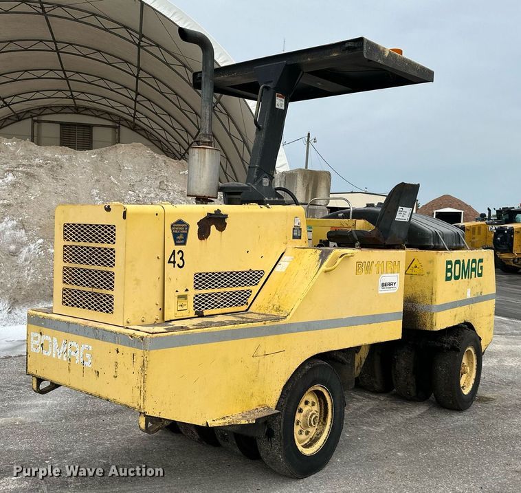 image for item DO5112 Bomag BW11RH  pneumatic roller