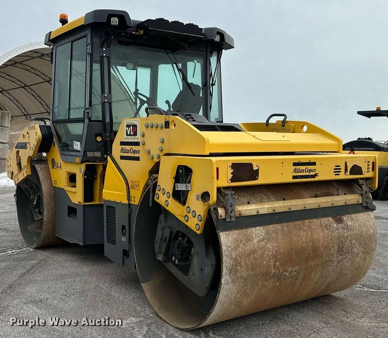 image for item DO5113 Dynapac CC5200  double drum vibratory roller