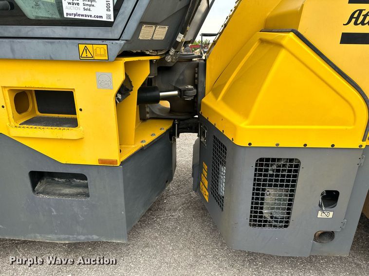 image for item DO5113 Dynapac CC5200  double drum vibratory roller