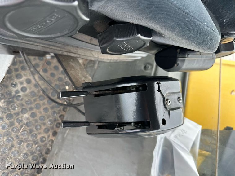 image for item DO5113 Dynapac CC5200  double drum vibratory roller