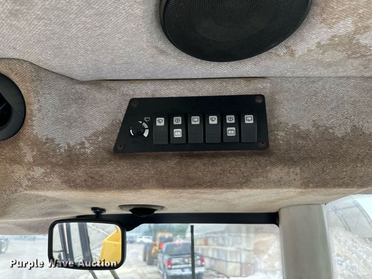 image for item DO5113 Dynapac CC5200  double drum vibratory roller