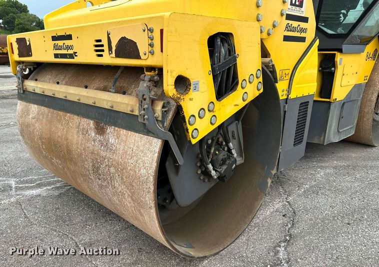 image for item DO5113 Dynapac CC5200  double drum vibratory roller