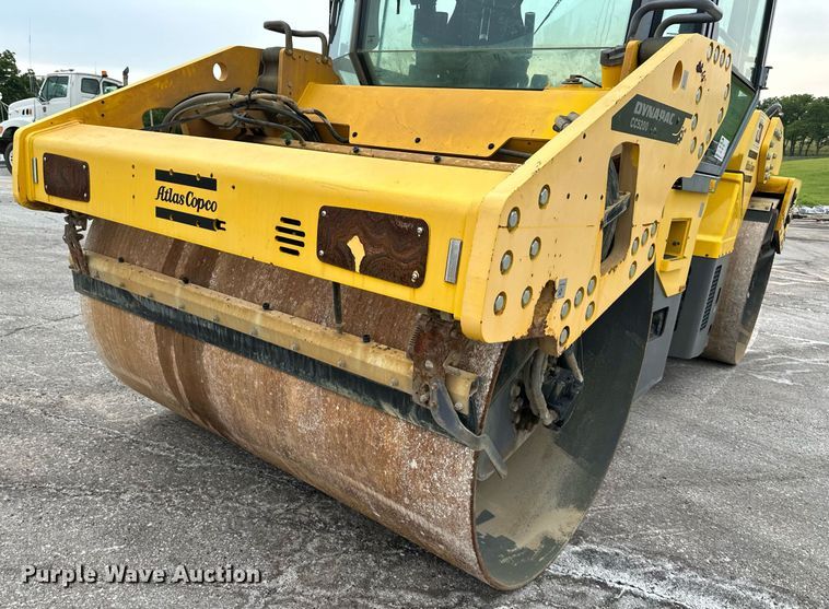 image for item DO5113 Dynapac CC5200  double drum vibratory roller