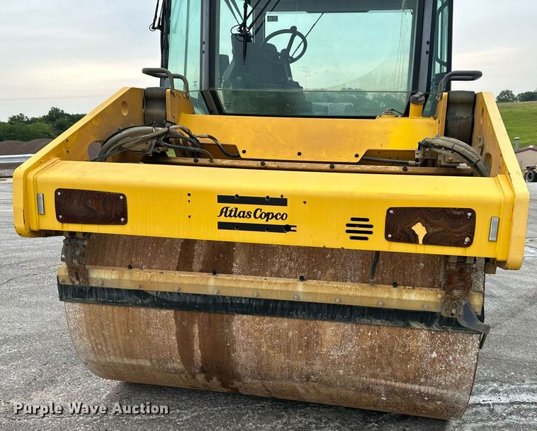 image for item DO5113 Dynapac CC5200  double drum vibratory roller