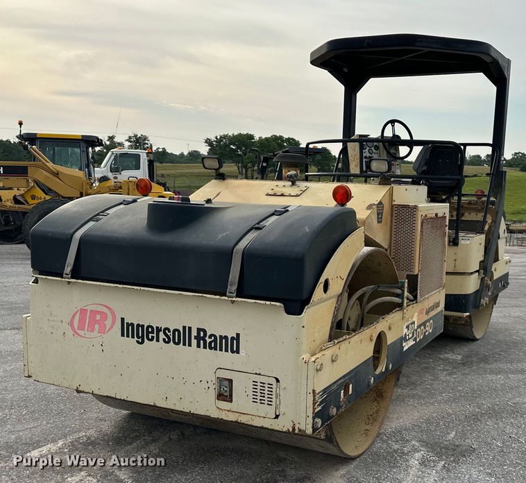 image for item DO5114 2003 Ingersoll Rand DD-90  double drum vibratory roller