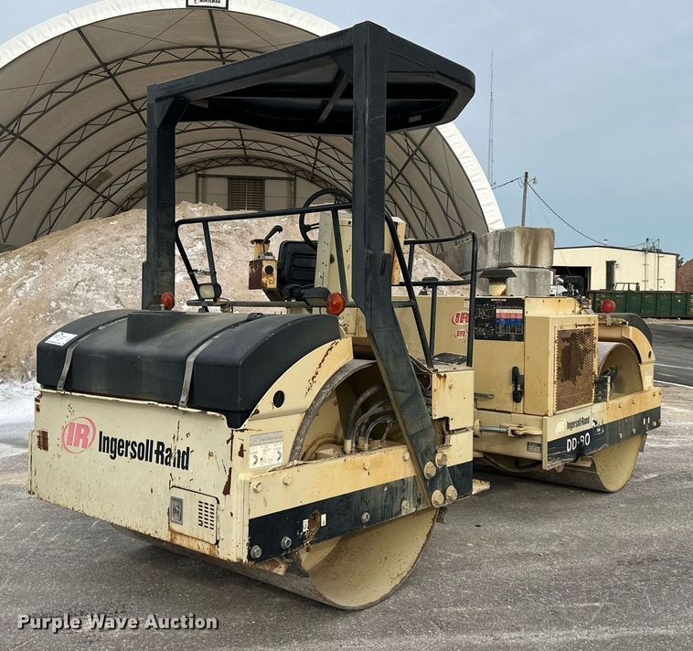 image for item DO5114 2003 Ingersoll Rand DD-90  double drum vibratory roller