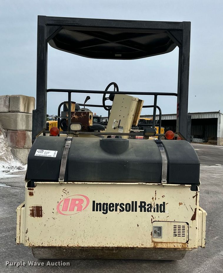 image for item DO5114 2003 Ingersoll Rand DD-90  double drum vibratory roller