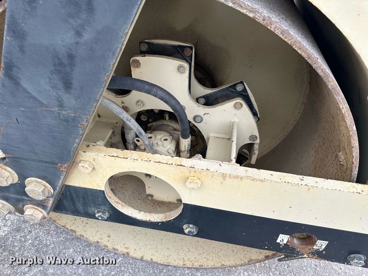 image for item DO5114 2003 Ingersoll Rand DD-90  double drum vibratory roller