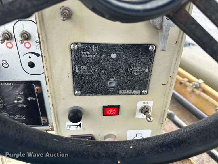 image for item DO5114 2003 Ingersoll Rand DD-90  double drum vibratory roller