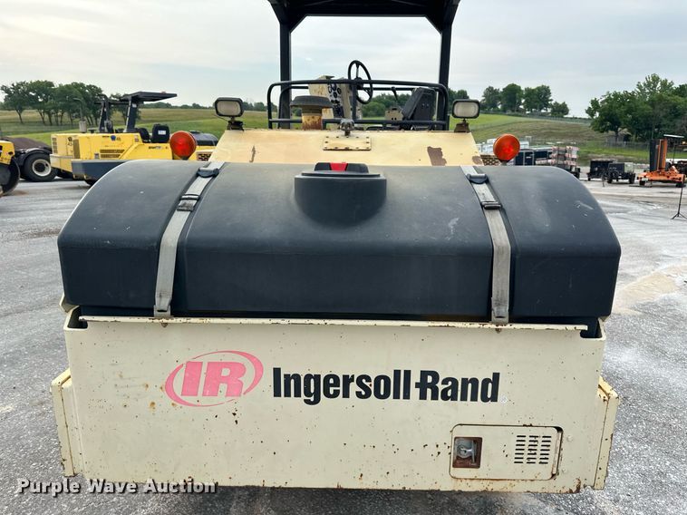 image for item DO5114 2003 Ingersoll Rand DD-90  double drum vibratory roller