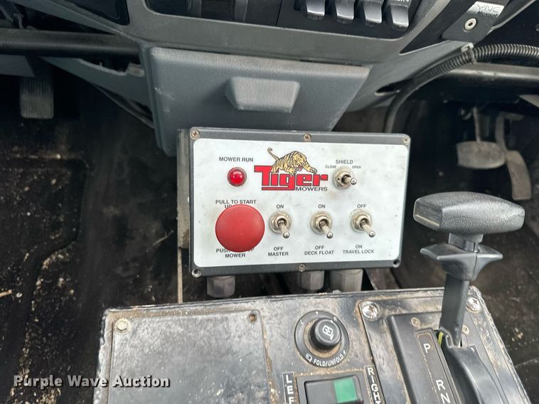 image for item DO5115 2015 Ford F550 Super Duty  flatbed truck with side boom mower