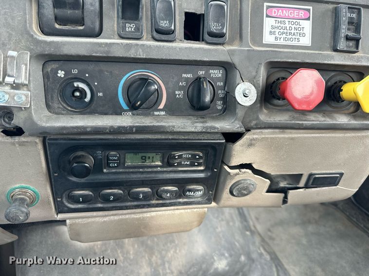 image for item DO5116 2006 Sterling L-Line  semi truck