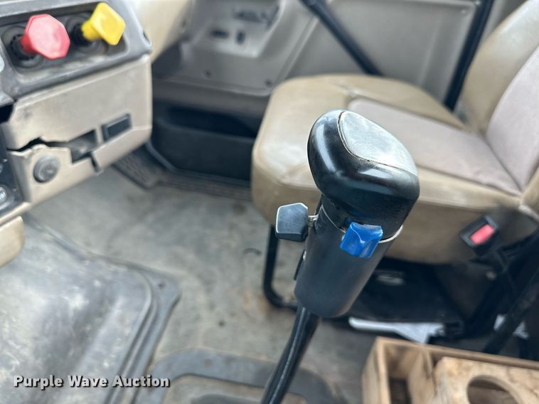 image for item DO5116 2006 Sterling L-Line  semi truck