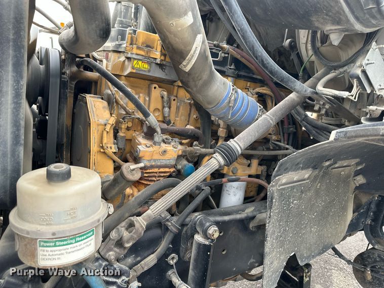 image for item DO5116 2006 Sterling L-Line  semi truck