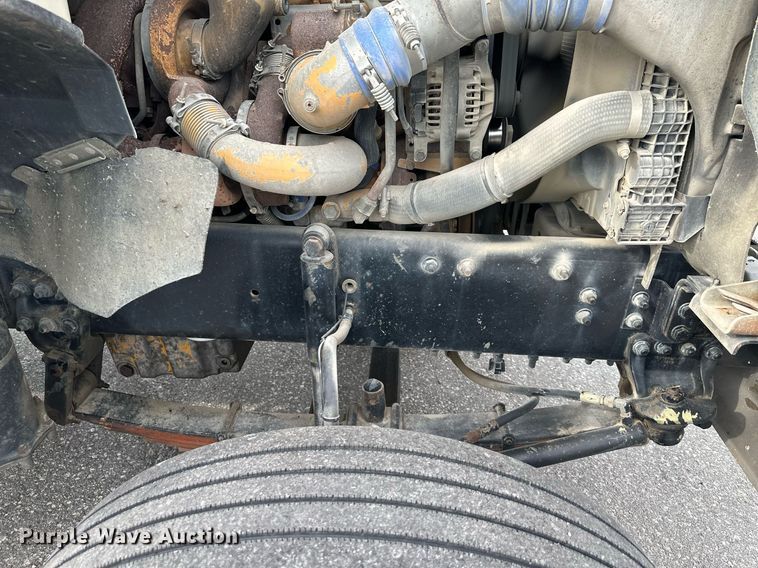 image for item DO5116 2006 Sterling L-Line  semi truck