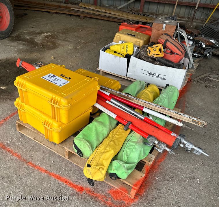 image for item DO5124 Surveying equipment