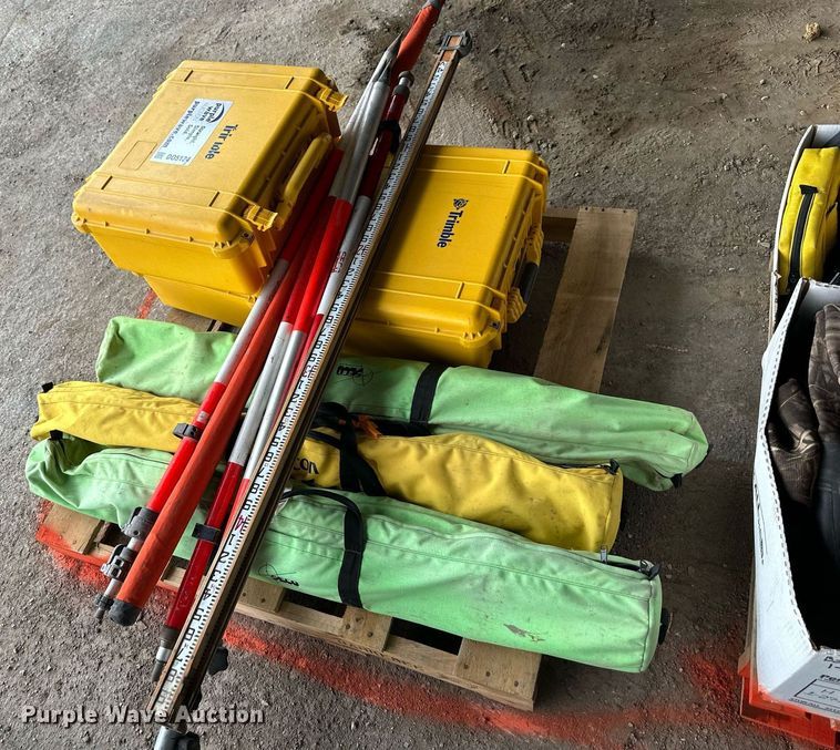 image for item DO5124 Surveying equipment