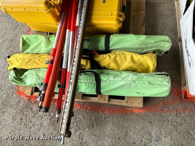 image for item DO5124 Surveying equipment